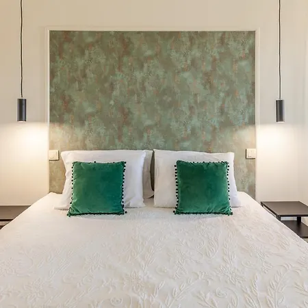 Feel At - Largo Do Paco * Braga