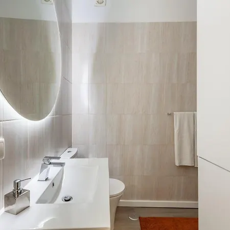 Feel At - Largo Do Paco 아파트 *