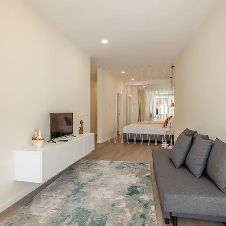 Feel At - Largo Do Paco * Braga