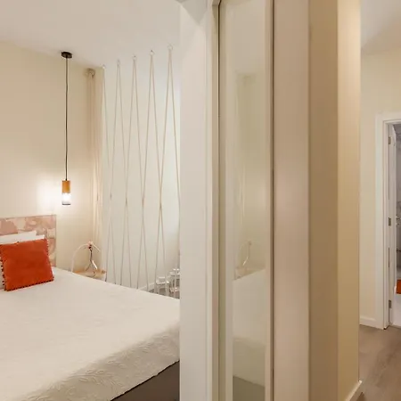 Feel At - Largo Do Paco *