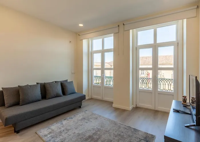 Feel At - Largo Do Paco Апартаменты Брага