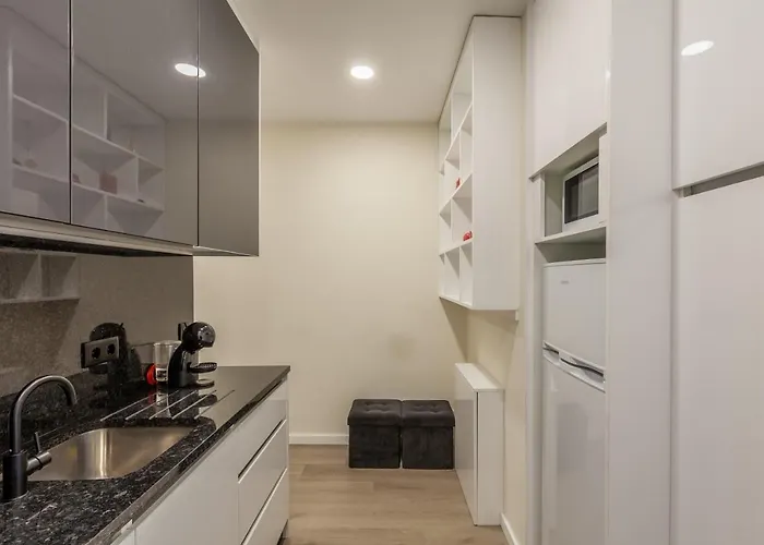 Feel At - Largo Do Paco Брага